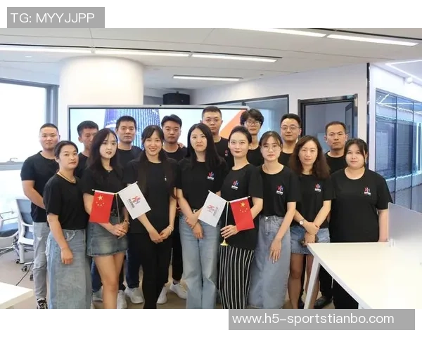 上海海港二十周年庆典扬帆再启航携手共创美好未来 上海海港二十周年庆典扬帆再启航携手共创美好未来