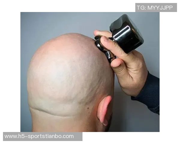 美记建议布朗剃光头更省心发际线粉不如简单直接 美记建议布朗剃光头更省心发际线粉不如简单直接